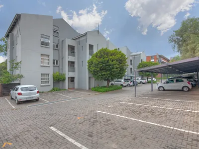 1 Bedroom Apartment For Sale in Johannesburg - vl6V.webp