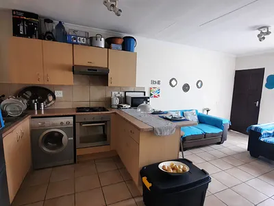 2 Bedroom Apartment For Sale in Randburg - 0wL0.webp