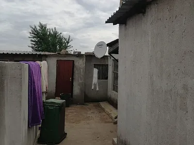 9 Bedroom House For Sale in Centurion - Hhn2.webp