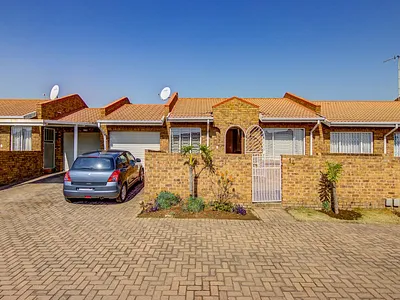 1 Bedroom Apartment For Sale in Kempton Park - tw08.webp