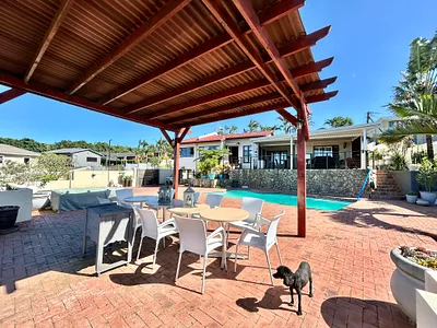4 Bedroom House For Sale in Ballito - H9t3.webp