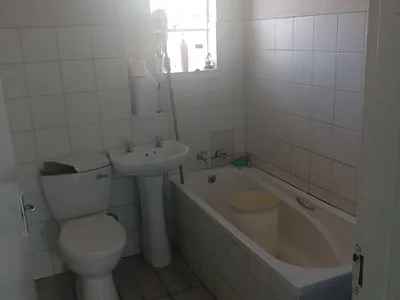 2 Bedroom Apartment For Sale in Kempton Park - jDbh.webp
