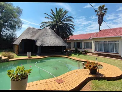 3 Bedroom House For Sale in Alberton - tutD.webp
