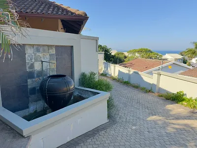 5 Bedroom House To Rent in Umhlanga - nE5q.webp