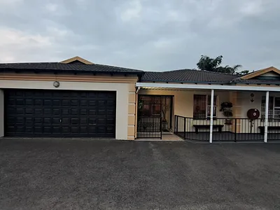 3 Bedroom Townhouse For Sale in Richards Bay - nZ90.webp