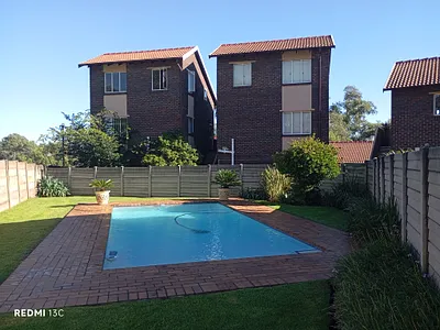 2 Bedroom Townhouse For Sale in Kempton Park - ItYG.webp