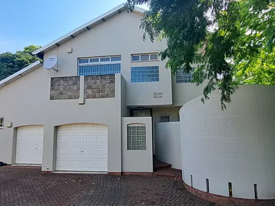 3 Bedroom Townhouse To Rent in Richards Bay - BLk5.webp
