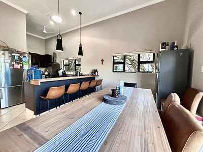 3 Bedroom Townhouse To Rent in Ballito - X4bR.webp