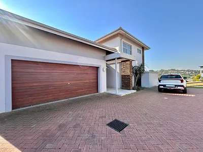 3 Bedroom House For Sale in Ballito - 1obS.webp