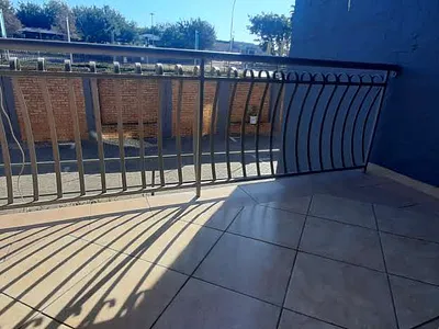 2 Bedroom Townhouse For Sale in Kempton Park - zfE1.webp
