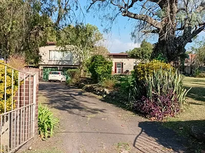 4 Bedroom House For Sale in Camperdown - 29go.webp