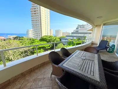 2 Bedroom Apartment For Sale in Umhlanga - 61f3.webp