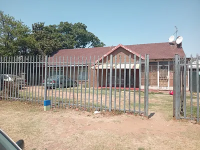 29 Bedroom House For Sale in Kempton Park - z5VQ.webp