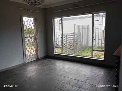3 Bedroom House To Rent in Kempton Park - OAv2.webp