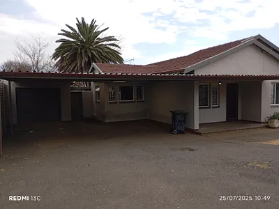 3 Bedroom House To Rent in Kempton Park - img