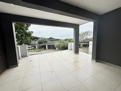 3 Bedroom Townhouse To Rent in Ballito - i40y.webp