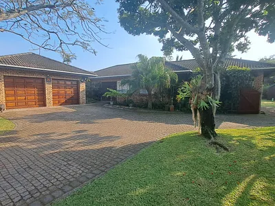 4 Bedroom House For Sale in Richards Bay - P9wR.webp