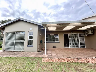 3 Bedroom Townhouse To Rent in Ballito - gTN0.webp