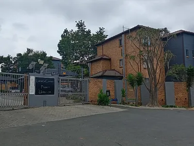 2 Bedroom Apartment To Rent in Kempton Park - fywK.webp
