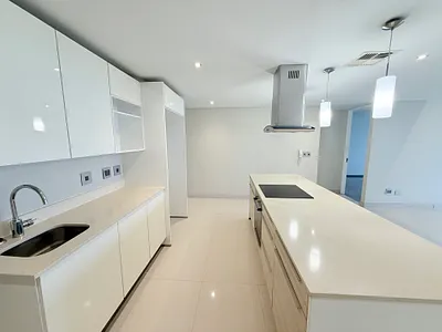 3 Bedroom Apartment For Sale in Umhlanga - ngdk.webp