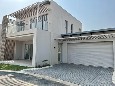 3 Bedroom Townhouse For Sale in Ballito - EjVz.webp