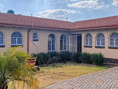 3 Bedroom House For Sale in Kempton Park - aj2s.webp