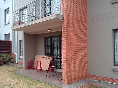 4 Bedroom Townhouse For Sale in Kempton Park - dLC6.webp