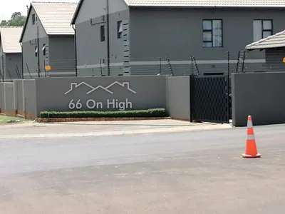 3 Bedroom Apartment For Sale in Benoni - Y5bM.webp