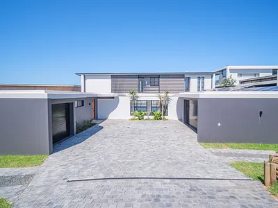 4 Bedroom House For Sale in Ballito - Jdet.webp