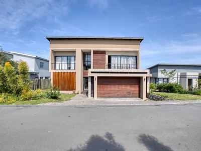 4 Bedroom House For Sale in Ballito - TZz7.webp