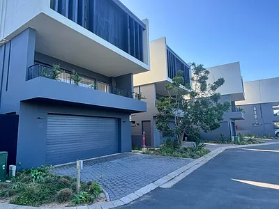 3 Bedroom Apartment For Sale in Ballito - t3xC.webp