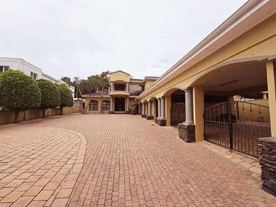4 Bedroom House For Sale in Ballito - o8dr.webp