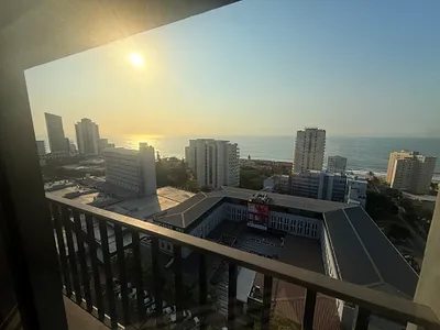 3 Bedroom Apartment For Sale in Umhlanga - XN3m.webp