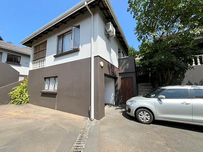 2 Bedroom Townhouse To Rent in Ballito - J5Ic.webp