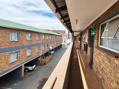 2 Bedroom Apartment For Sale in Kempton Park - ha3n.webp