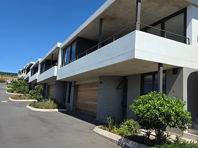 4 Bedroom Townhouse For Sale in Ballito - VBj7.webp