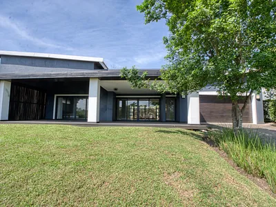 4 Bedroom House For Sale in Ballito - aZcB.webp