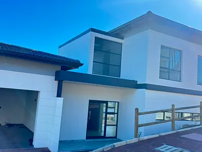 3 Bedroom Townhouse For Sale in Ballito - bDFI.webp