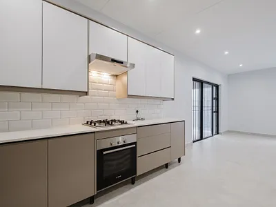 2 Bedroom Apartment For Sale in Sandton - img