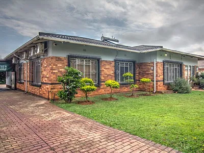 9 Bedroom House For Sale in Kempton Park - OVSX.webp