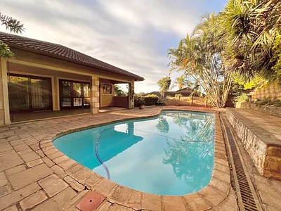 5 Bedroom House To Rent in Ballito - Z2Ya.webp