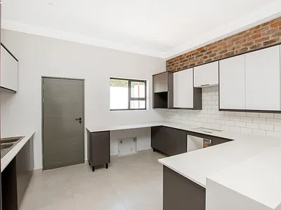 3 Bedroom Apartment For Sale in Sandton - kNQ1.webp