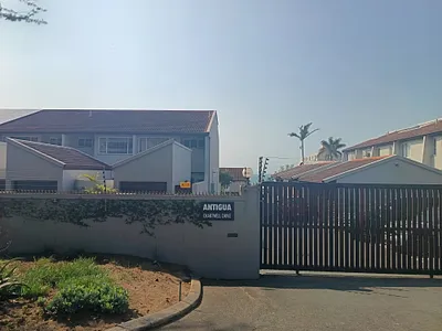 2 Bedroom Apartment To Rent in Umhlanga - r3rC.webp