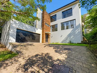 4 Bedroom House For Sale in Ballito - 3JVX.webp
