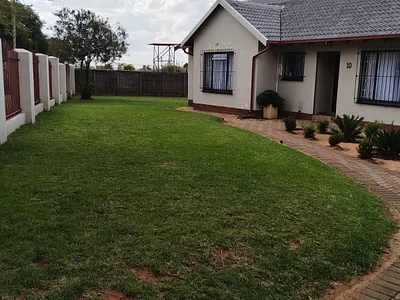 3 Bedroom House To Rent in Kempton Park - tUI9.webp