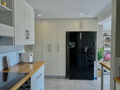2 Bedroom Apartment For Sale in Umhlanga - Z5KS.webp