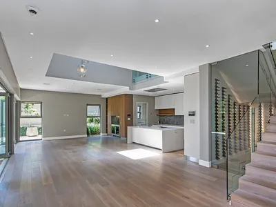 4 Bedroom Townhouse For Sale in Sandton - img
