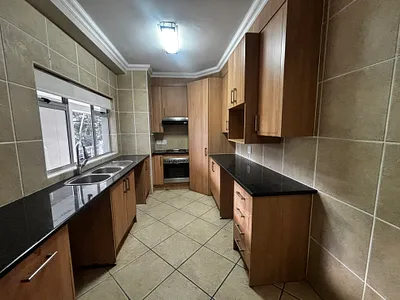 2 Bedroom Apartment To Rent in Sandton - img