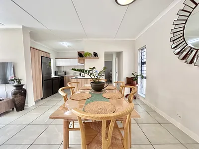 3 Bedroom Apartment For Sale in Ballito - ze5m.webp