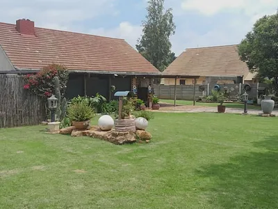 3 Bedroom House For Sale in Kempton Park - bT6P.webp